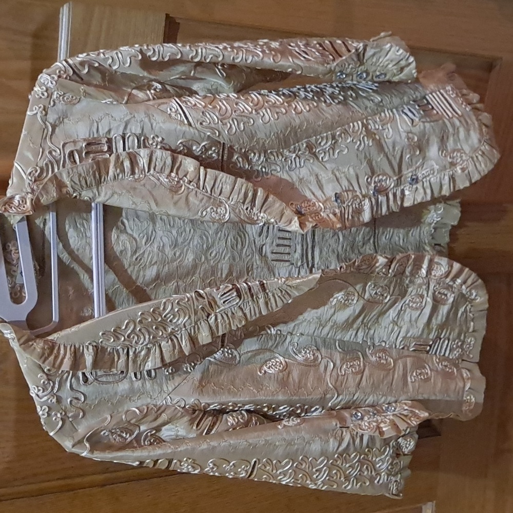 Agora Elegant Gold Brocade Jacket